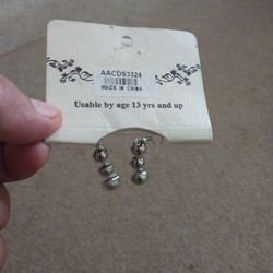 Earrings ( Made In China ) New