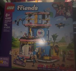 Legos Friends - Heartlake City Friends Club House