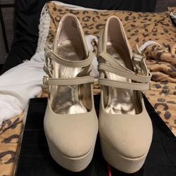 Women Heels Size 6