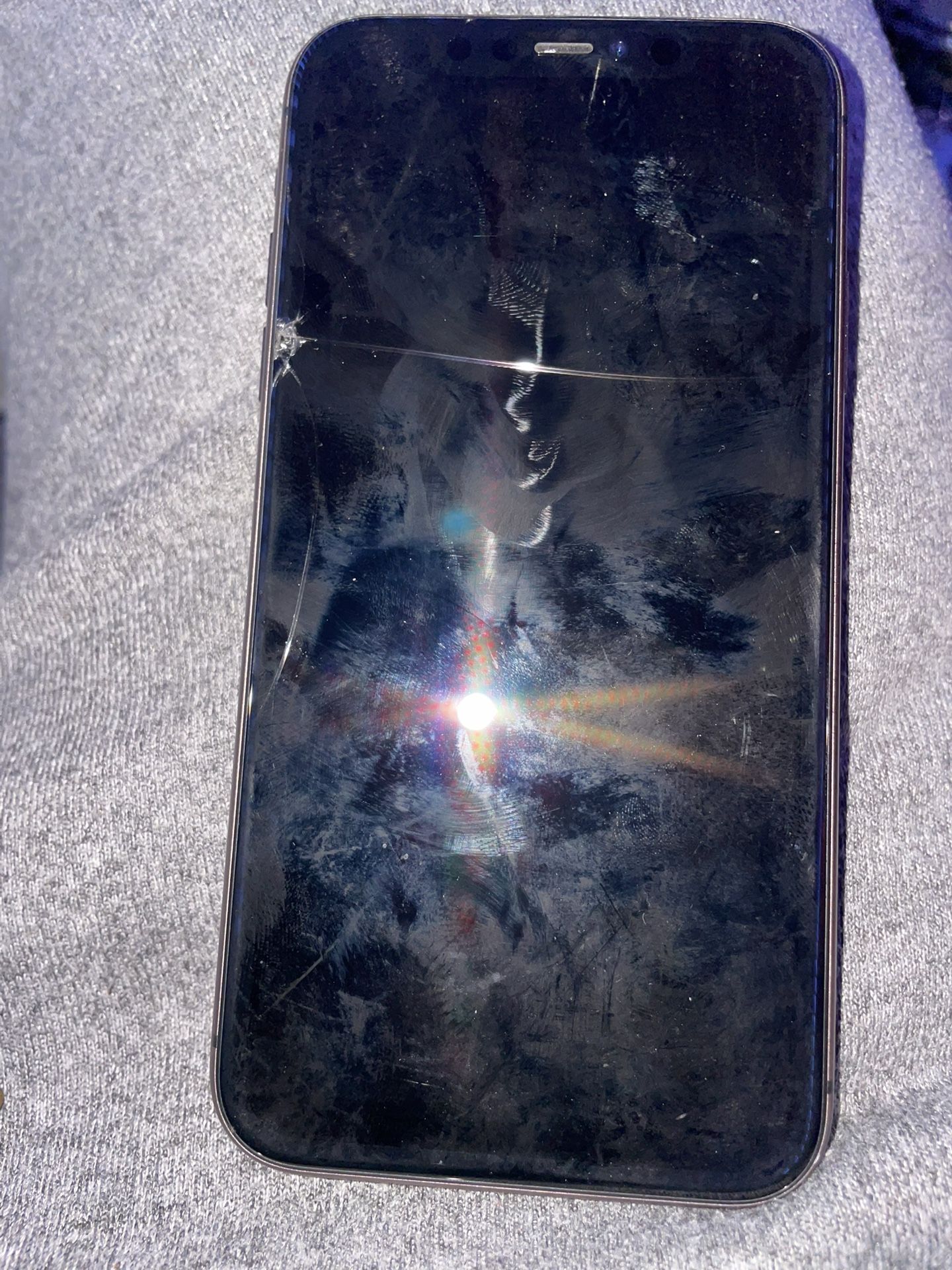 iphone 11 64 GB UNLOCKED