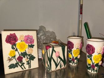 Traditional Mexican bathroom decor