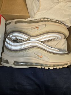Nike Air Max 97
Cream Khaki Olive