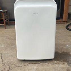 Insignia Portable AC 