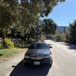 2005 Lincoln Town Car 