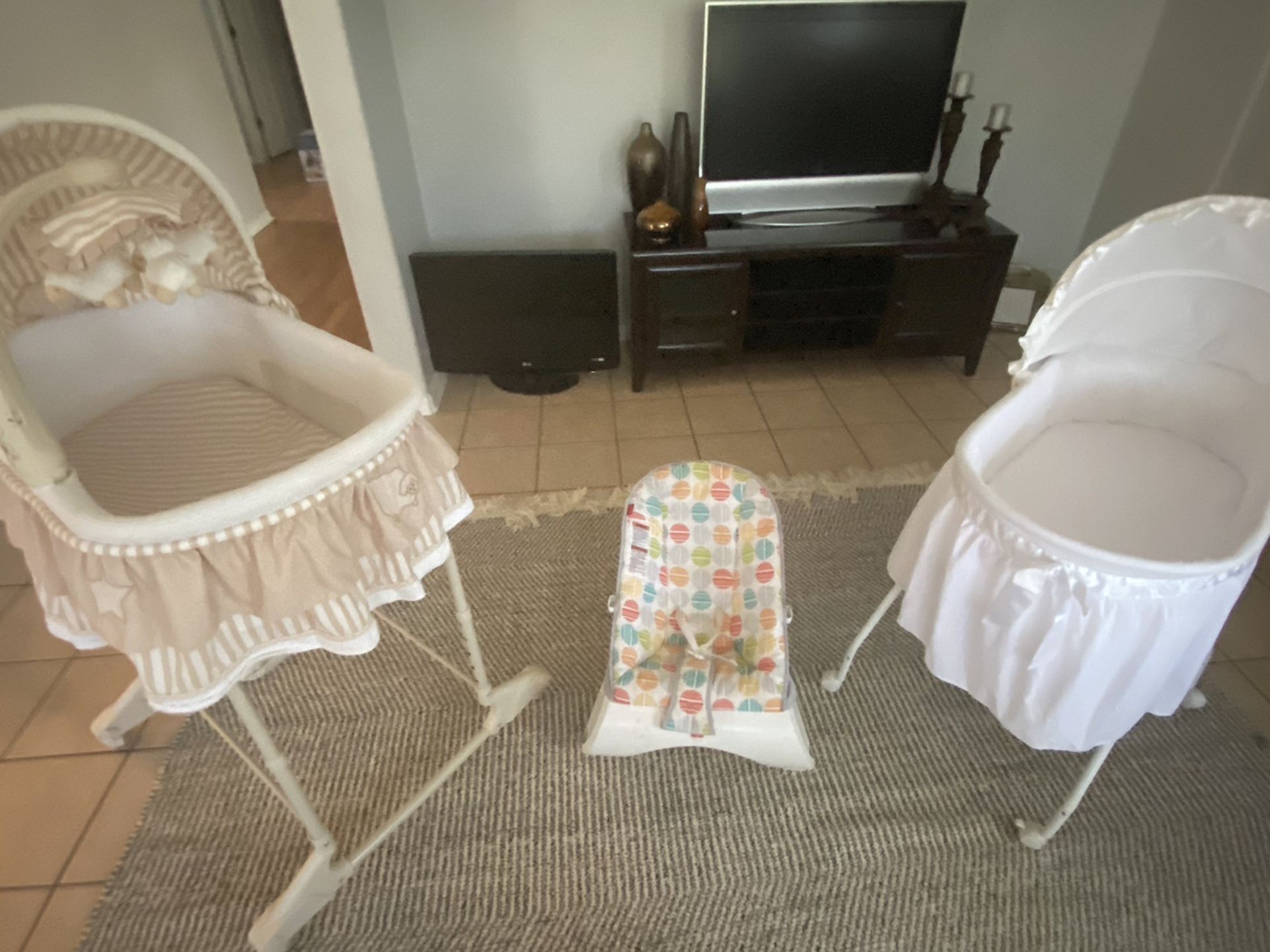 Baby Beds Set At Perfect Condition And Work Everything