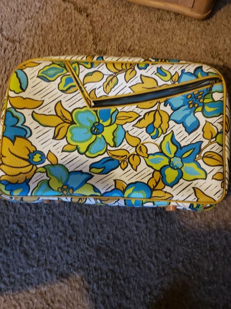 Small Suitcase With Side Compartment