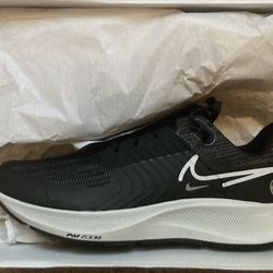 *Brand New* - Nike Pegasus 38 Shield- size 9 Mens