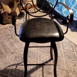  Bar Stool Brand New/swirl