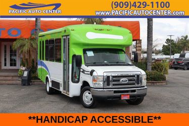 2015 Ford E-450 Cutaway