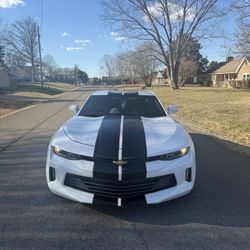 2017 Chevy  Camaro 1lt