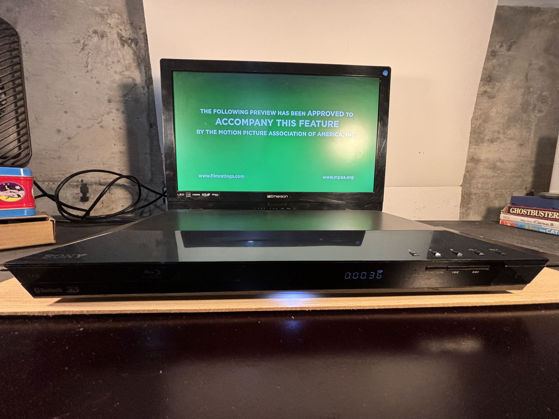 Sony BDV-E3100 Blu-Ray/DVD 3D Bluetooth Home Theatre System No Remote - TESTED -