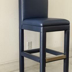 High quality leather, Very heavy High End bar stools