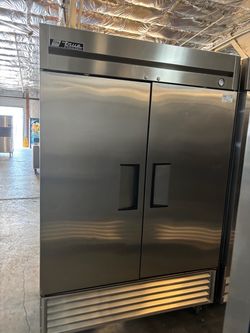 Two door freezer