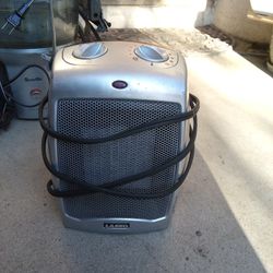 !! Small Table Top Heater