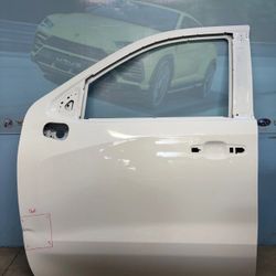 2019-2025 GMC SIERRA 1500 LEFT FRONT DOOR