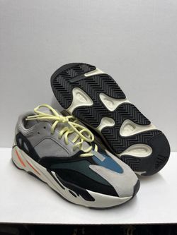 Yeezy boost 700