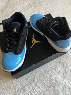 Nike Jordan Max Aura 2