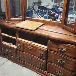 Mirror And Dresser 