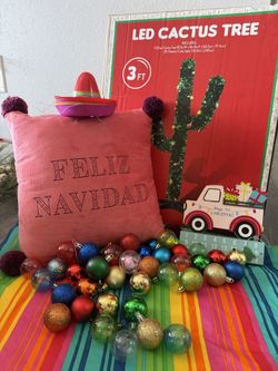 Feliz Navidad Decor with Cactus Christmas Tree