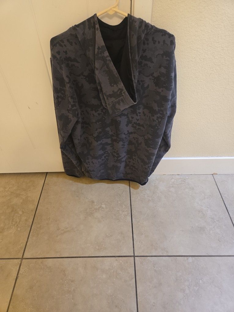 Reebok Sweater