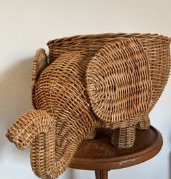 VINTAGE RATTAN ELEPHANT PLANTER