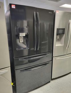 Samsung 4‑Door French Door Fridge – Black Stainless, Ice/Water