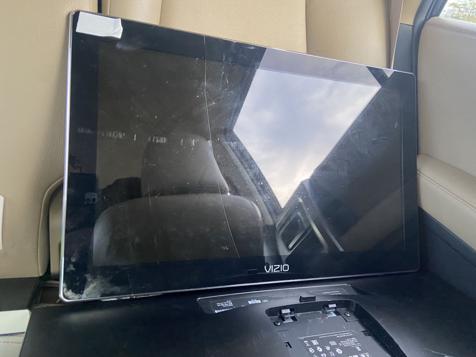 Vizio Tv Cracked Screen Still Works (have Another One For $30, $45 Both