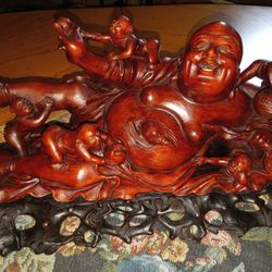 Buddha antique  kept in a case no scratches.