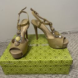 Women’s Gianni Bini Heels 