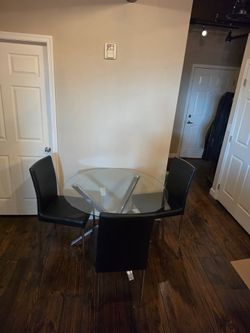Round Glass Dining Table Set with 4 Chairs — Excellent Condition