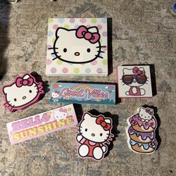 Hello Kitty Decor Lot