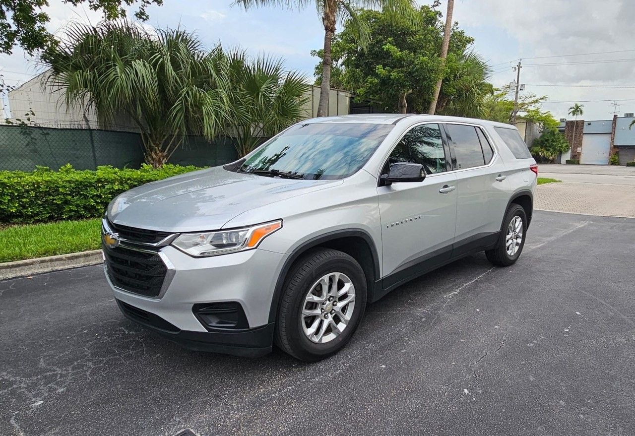 2018 Chevy Traverse LS
