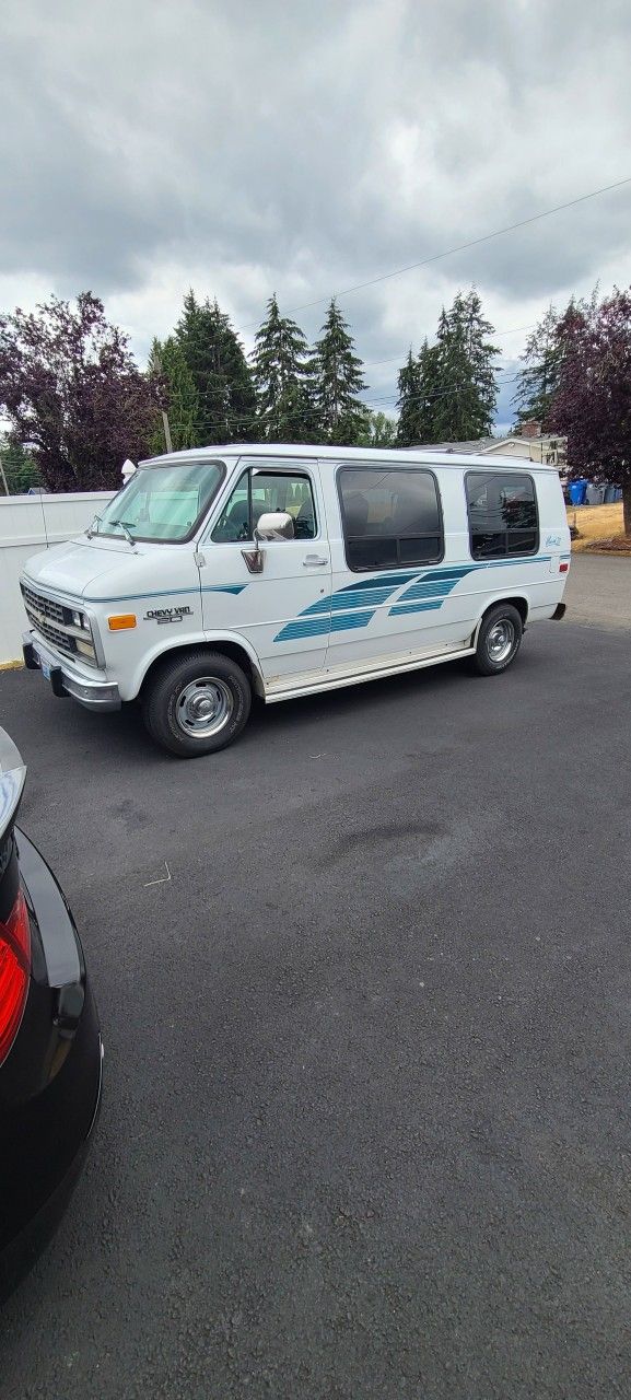 1993 Chevrolet G-Series Van