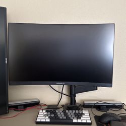 Gaming Monitor With Mount