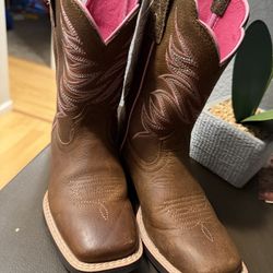 Little Girls Ariat Boots
