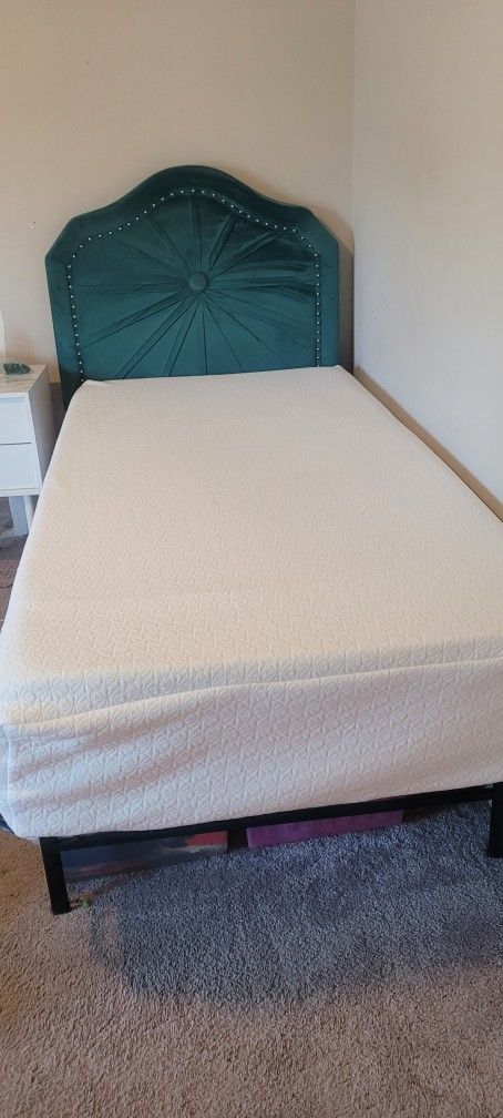 Twin Bedroom Set