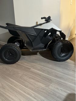 Tesla CyberQuad