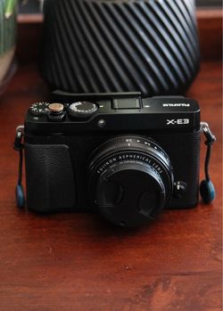 Fujifilm X-E3 camera with FUJIFILM XF 23mm f/2.8 R WR Lens