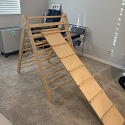 RAD Pikler Triangle wooden play set