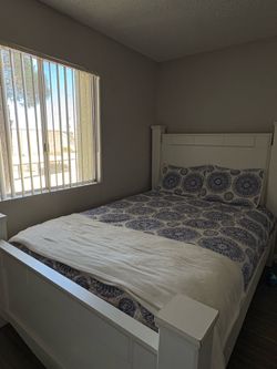 Queen size bed