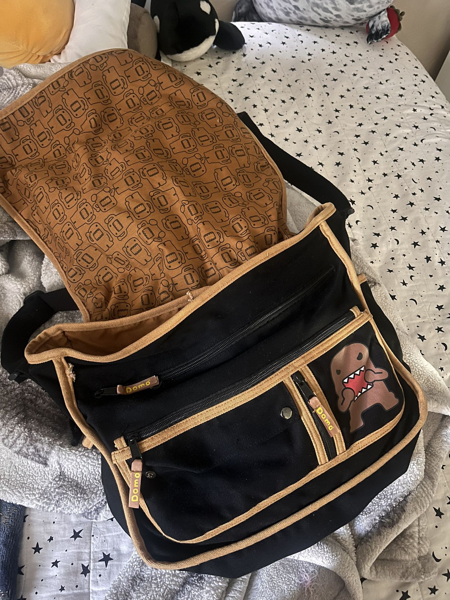 Messenger Bag for Sale in Forest Heights, MD - OfferUp