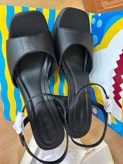 Brand new Beautiful black sandals size 11