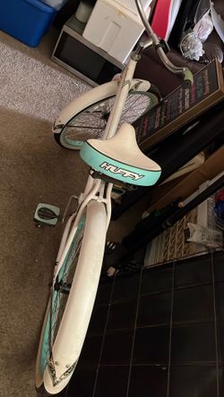Beach cruiser, bicycle, huffy
