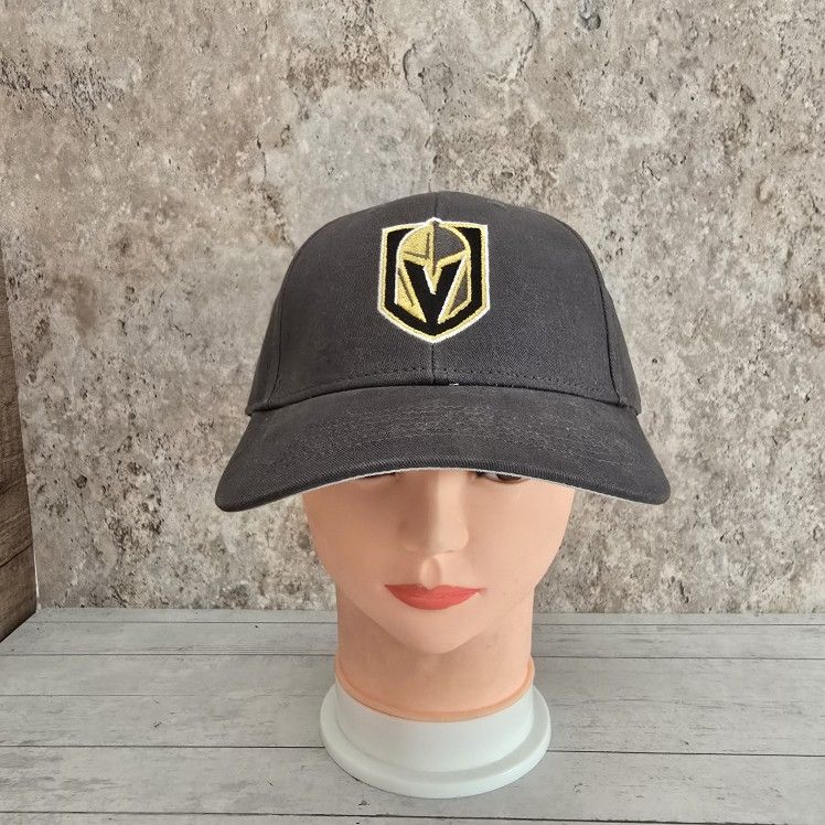 NWOT Las Vegas Golden Knights Fan Favorite Gray Adjustable Hat