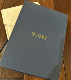 Na Hoku White Satin Jewelry Case/Pouch/Satchel With Box