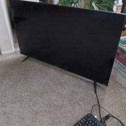 42" HD SMART TV (Hisense)