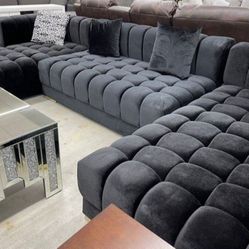 ‼️Brand New Doble Chaise Black Velvet Sectional ‼️
