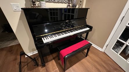 Yamaha UE1 Upright Piano