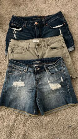 Women’s Shorts - Sizes In Post