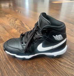 Nike Jordan 1 mid youth cleats size 3 baseball football